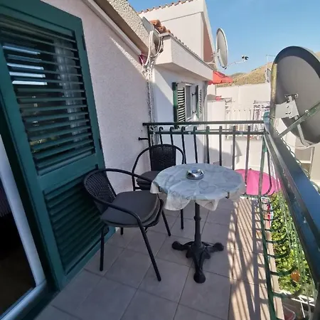 Luca Apartment